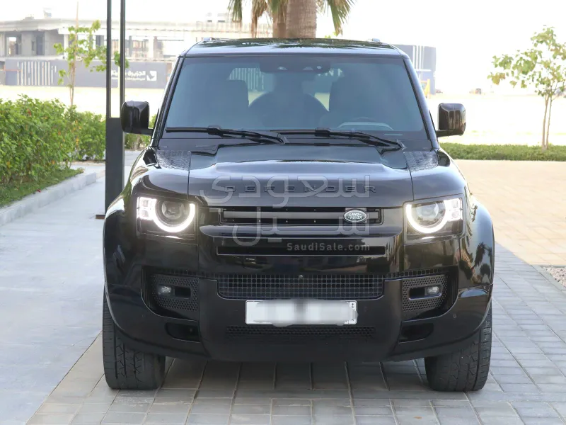 2022 لاند روفر ديفيندر 110