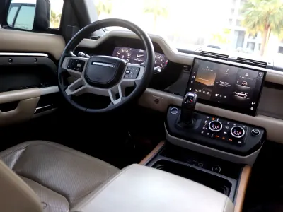 2022 لاند روفر ديفيندر 110