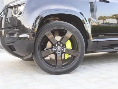 2022 لاند روفر ديفيندر 110