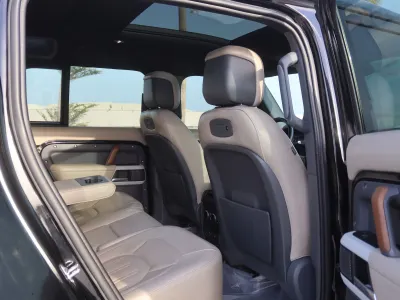 2022 لاند روفر ديفيندر 110