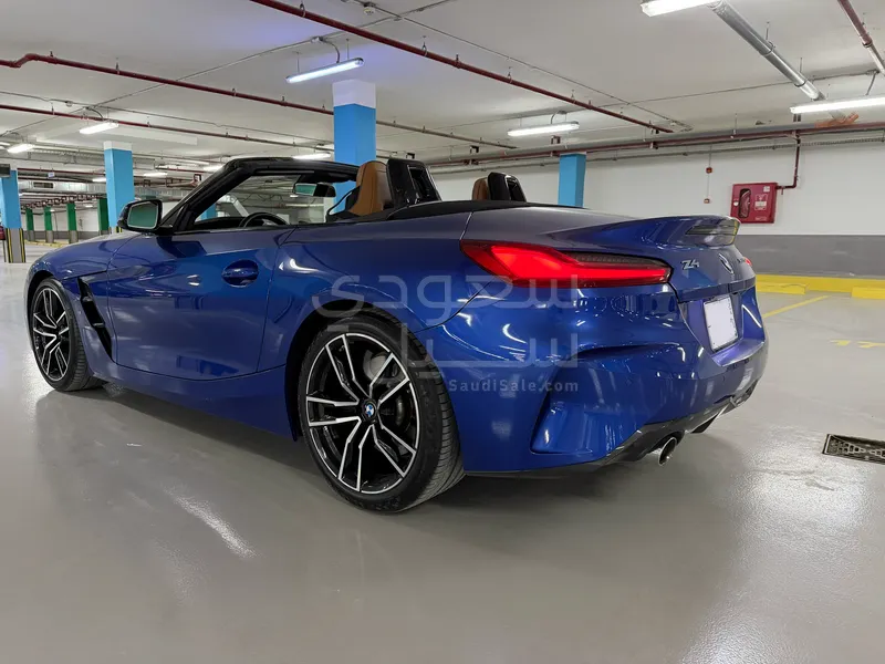 2024 بي ام دبليو الفئة زد 4