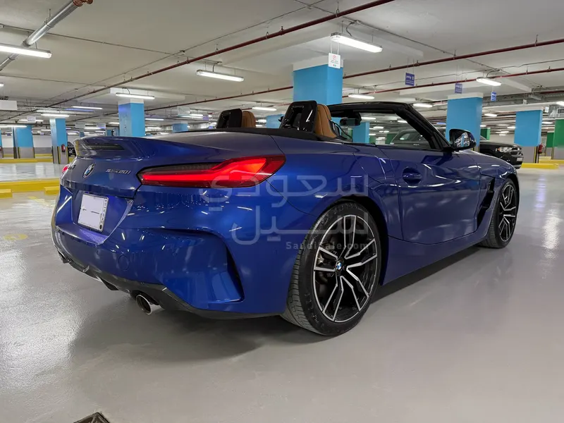 2024 بي ام دبليو الفئة زد 4