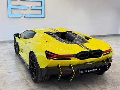 2024 لمبرجيني ريفويلتو