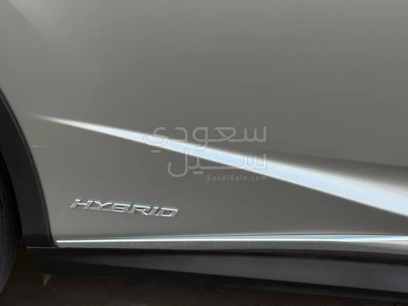 2016 لكزس أر إكس 450 هايبرد