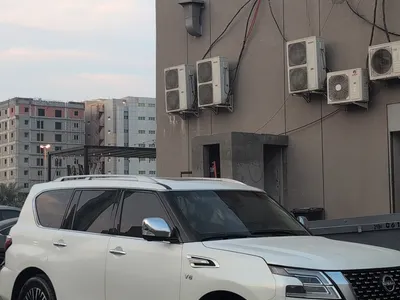 2012 نيسان باترول بلاتينيوم