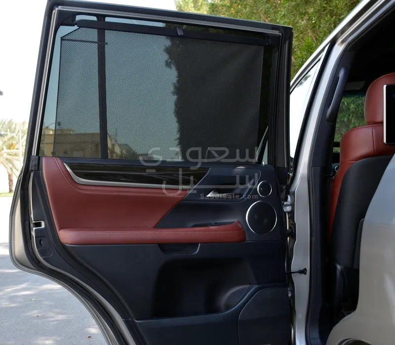 2016 لكزس إل إكس 570