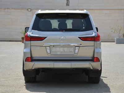 2016 لكزس إل إكس 570