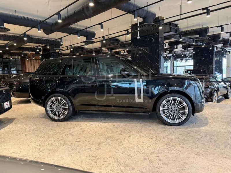 2023 لاند روفر رينج روفر فوج اس اي