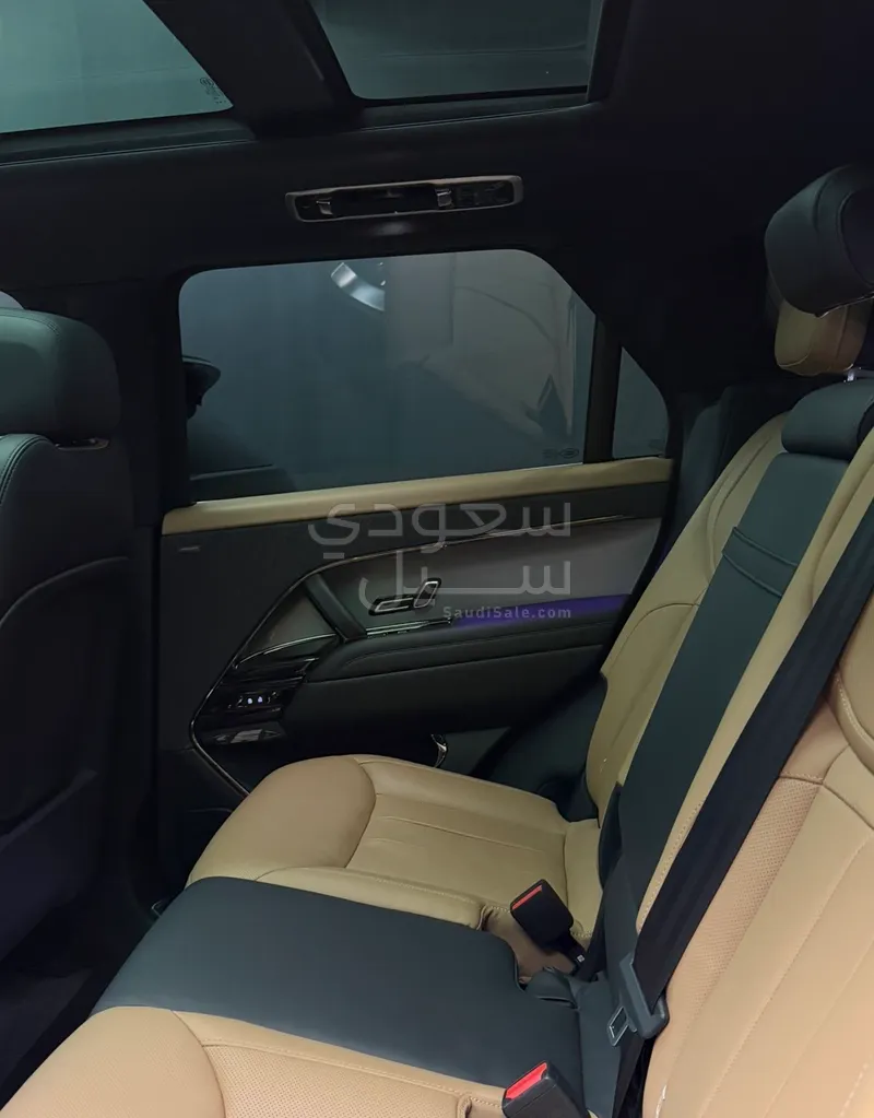 2024 لاند روفر رينج روفر سبورت اس اي دايناميك
