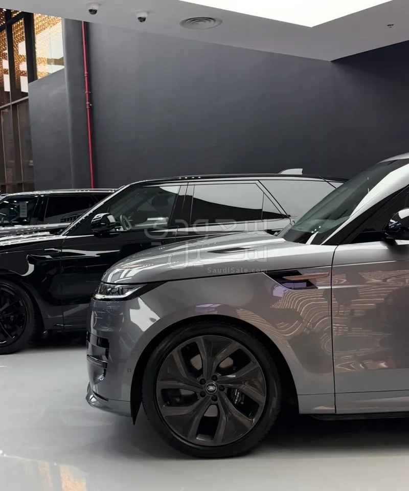 2024 لاند روفر رينج روفر سبورت اس اي دايناميك