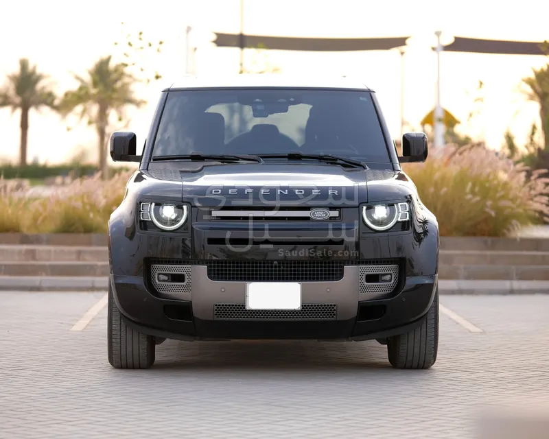 2025 لاند روفر ديفيندر اكس داينمك