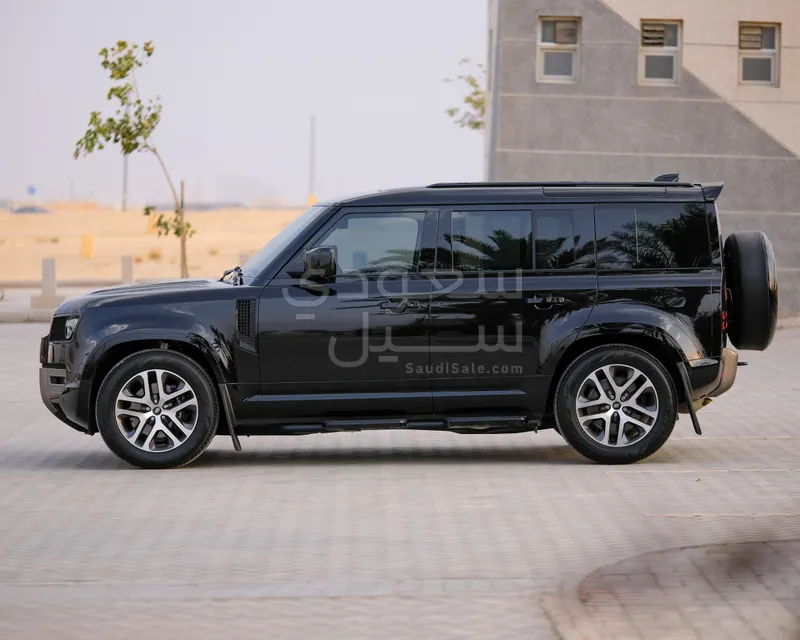 2025 لاند روفر ديفيندر اكس داينمك