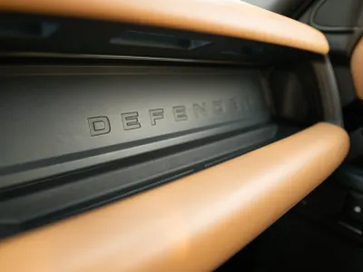 2025 لاند روفر ديفيندر اكس داينمك