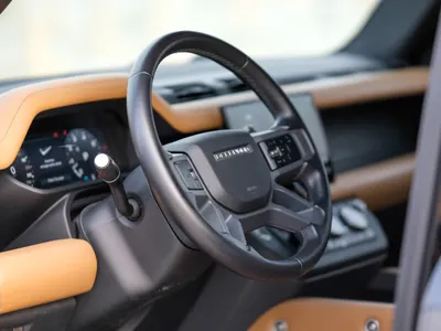 2025 لاند روفر ديفيندر اكس داينمك