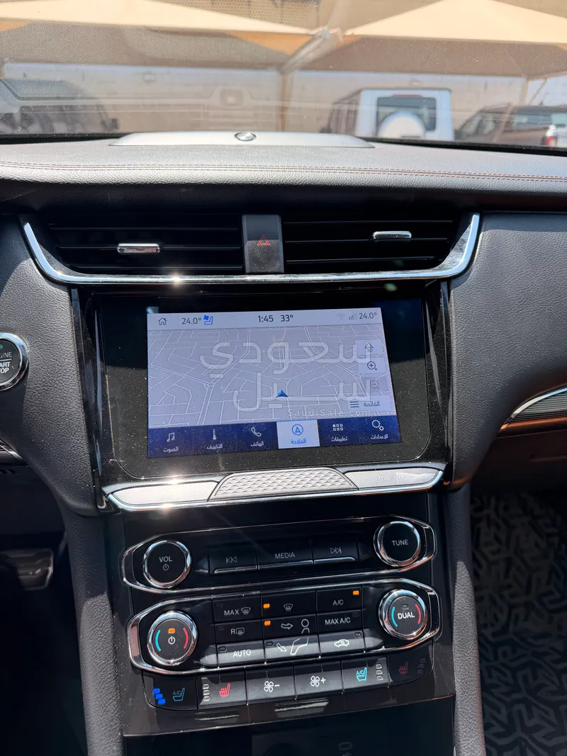 2022 فورد توروس تيتانيوم بلس