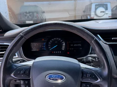 2022 فورد توروس تيتانيوم بلس