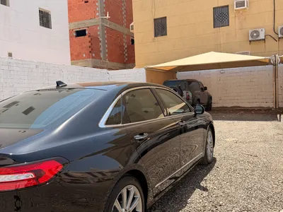 2022 فورد توروس تيتانيوم بلس