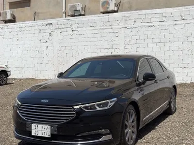 2022 فورد توروس تيتانيوم بلس