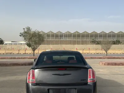 2014 كرايسلر 300 اس ار تي 8