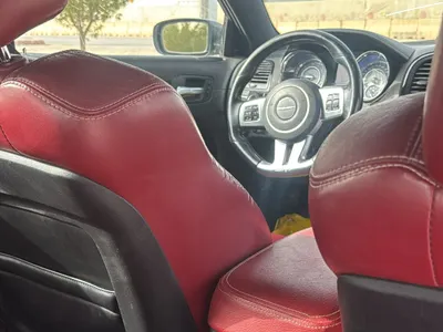 2014 كرايسلر 300 اس ار تي 8