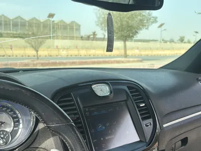 2014 كرايسلر 300 اس ار تي 8