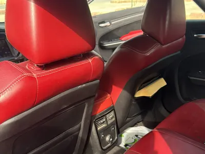 2014 كرايسلر 300 اس ار تي 8