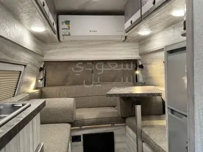 2013 فورد موتر هوم كارافان