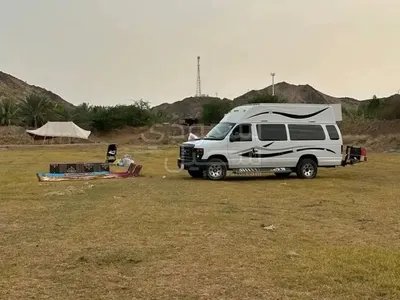 2013 فورد موتر هوم كارافان