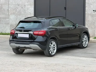 2019 مرسيدس - بنز جي إل أي 200