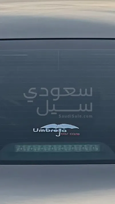 2025 لكزس آي إس 350 إف