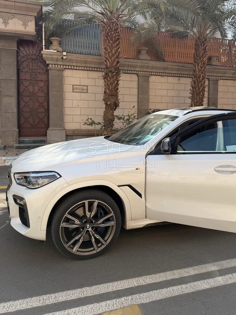 2022 بي ام دبليو الفئة اكس 6 إم 50 أي