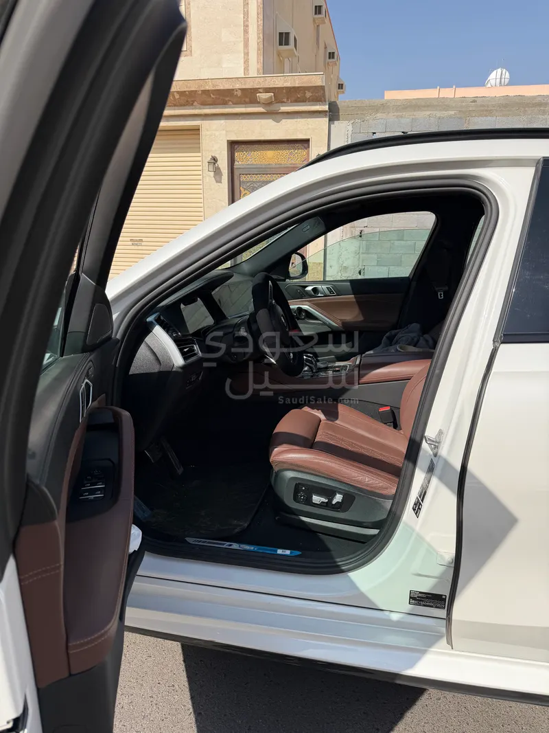 2022 بي ام دبليو الفئة اكس 6 إم 50 أي