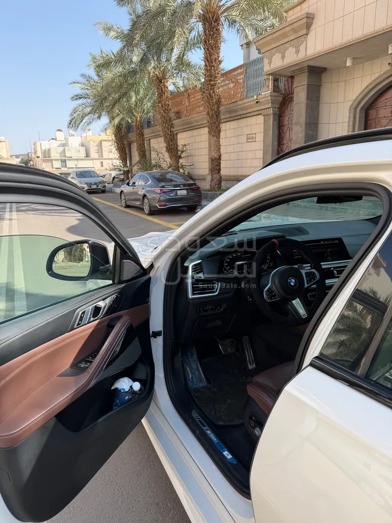 2022 بي ام دبليو الفئة اكس 6 إم 50 أي