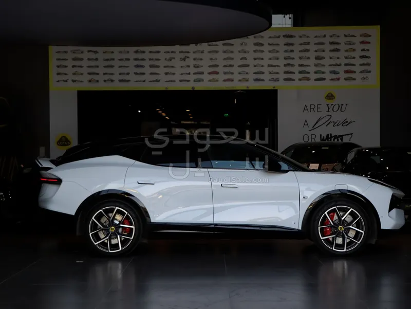 2025 لوتس اليترا اس