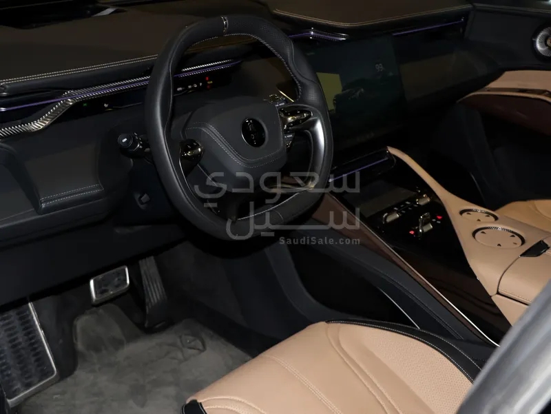 2025 لوتس اليترا اس