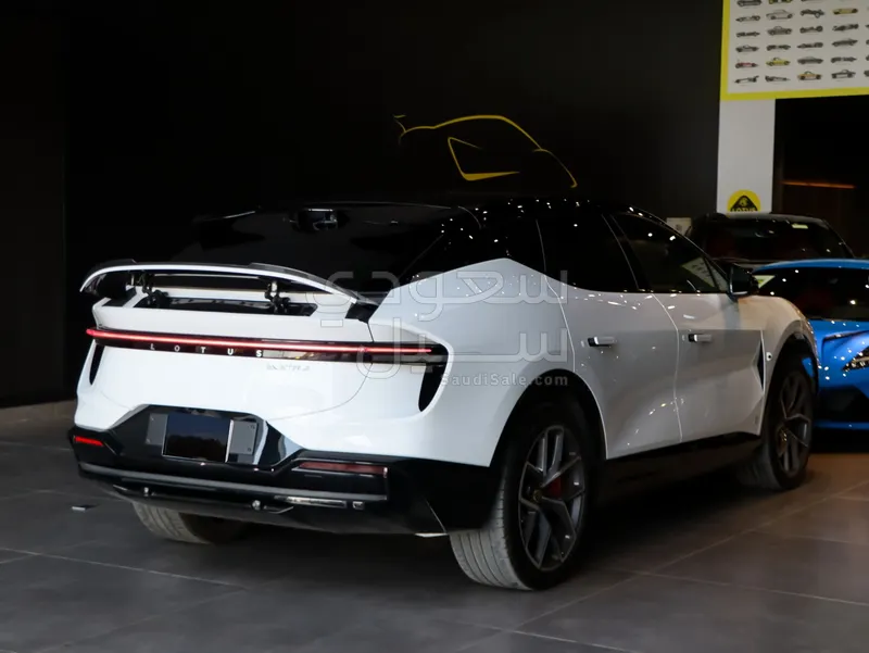 2025 لوتس اليترا اس