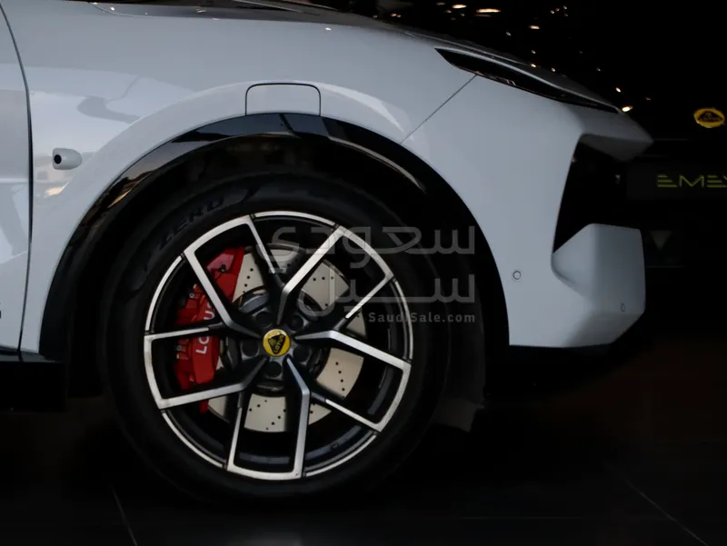 2025 لوتس اليترا اس