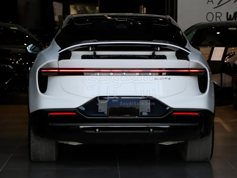 2025 لوتس اليترا اس