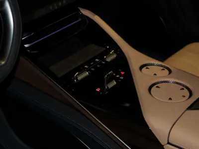 2025 لوتس اليترا اس