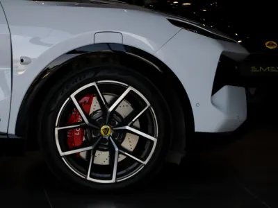 2025 لوتس اليترا اس