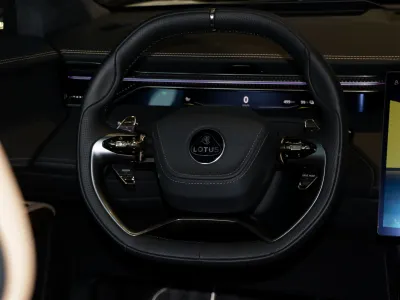 2025 لوتس اليترا اس