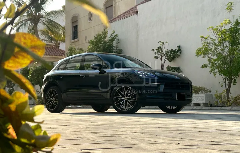 2025 بورش ماكان