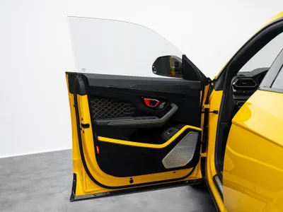 2023 لمبرجيني اوروس بيرفورمانتي