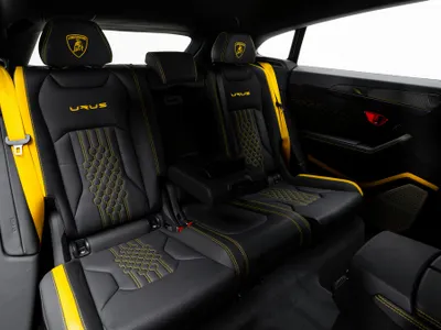 2023 لمبرجيني اوروس بيرفورمانتي