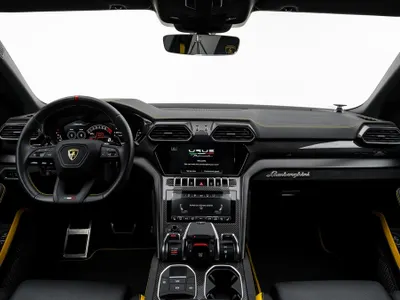 2023 لمبرجيني اوروس بيرفورمانتي