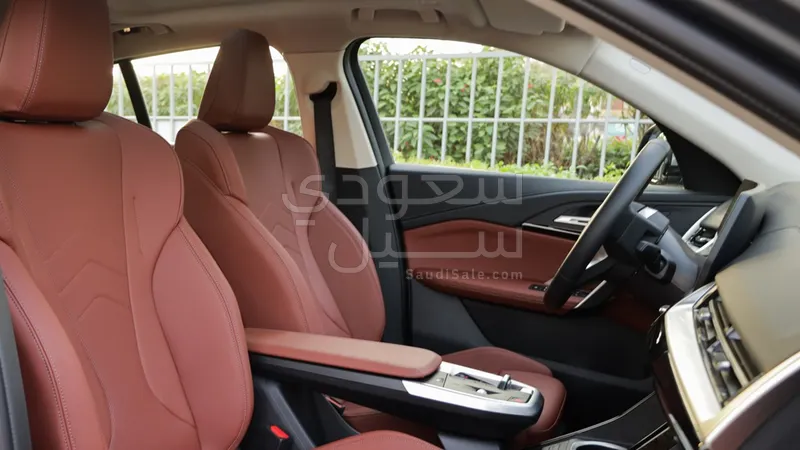 2025 بي ام دبليو الفئة اكس 2