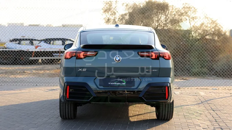 2025 بي ام دبليو الفئة اكس 2