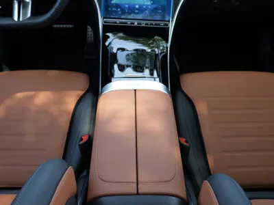 2026 مرسيدس - بنز سي 200 أي إم جي