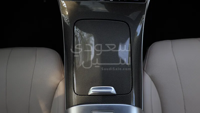 2026 مرسيدس - بنز سي إل إي 200