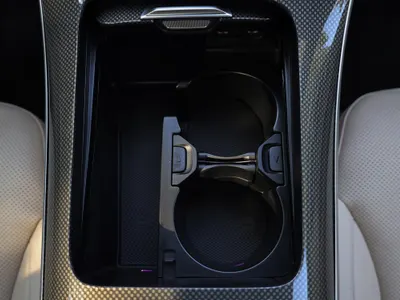 2026 مرسيدس - بنز سي إل إي 200